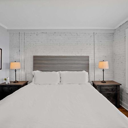 Discover Conway Trendy Downtown Loft Экстерьер фото